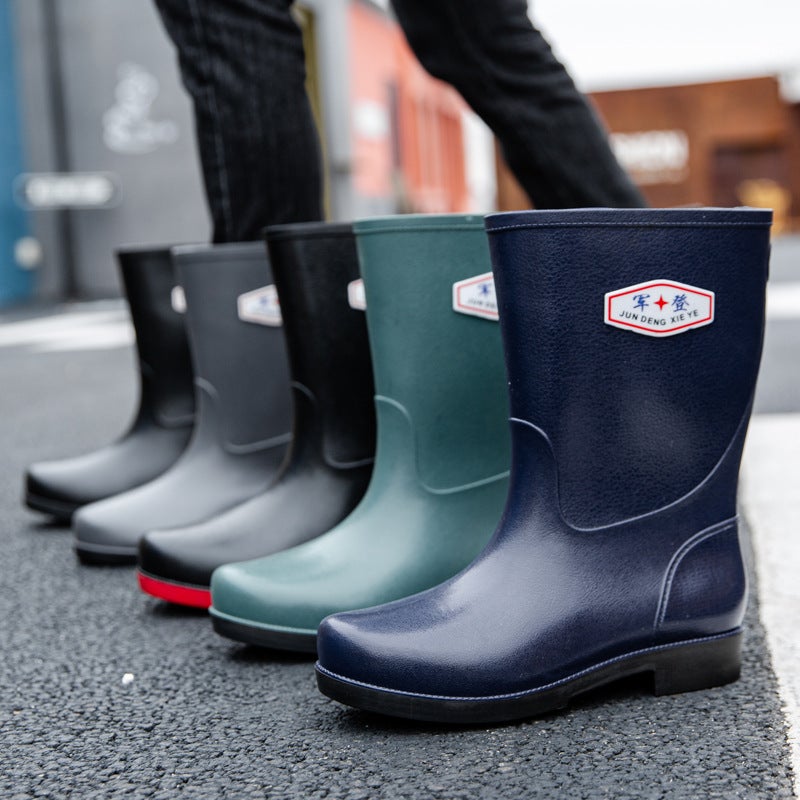 Fashion Rain Shoes Men'S And Women'S Water Shoes Imitation Leather Rain Boots Neutral Waterproof Boots In The Barrel Overshoes Fishing Outdoor - Image 3