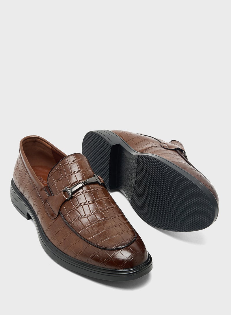 Robert Wood Croc Emboss Formal Slip Ons - Image 3