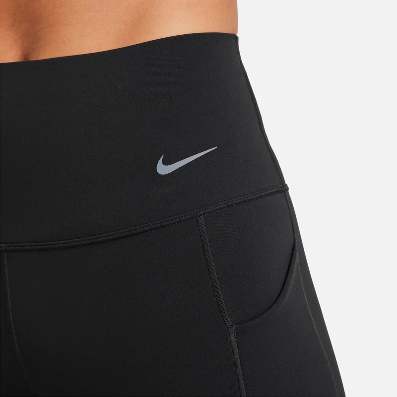 Nike Women's Universa Medium-Support Biker Shorts