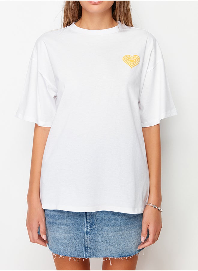 trendyol - White 100% Cotton Front and Back Embossed Printed Oversized/Wide Fit Knitted T-Shirt TWOSS23TS00355 - Image 1