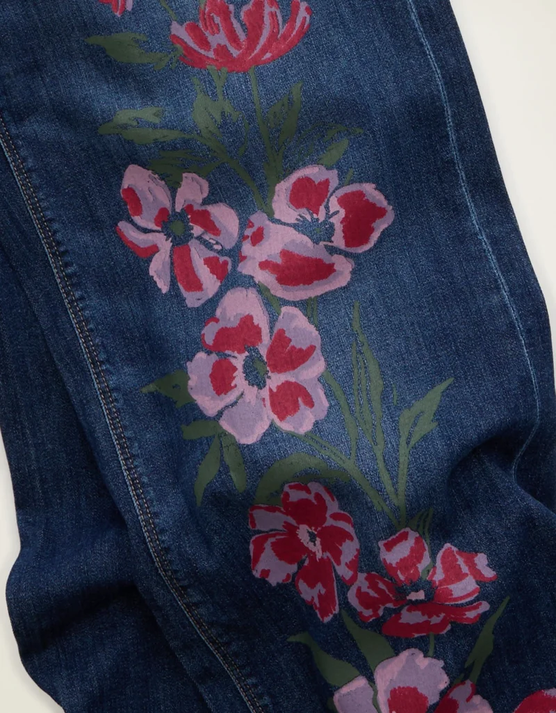 American Eagle  AE Low-Rise Floral Print Baggy Ultra Wide-Leg Jean for Women | Best Price UAE