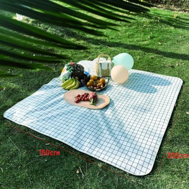 Beach Picnic Blanket, 200x150cm Large Camping Blanket Portable Lightweight Picnic Mat - Sandproof and Waterproof, White - Image 5