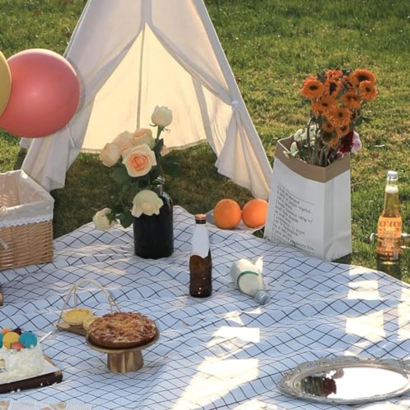 Beach Picnic Blanket, 200x150cm Large Camping Blanket Portable Lightweight Picnic Mat - Sandproof and Waterproof, White - Image 2