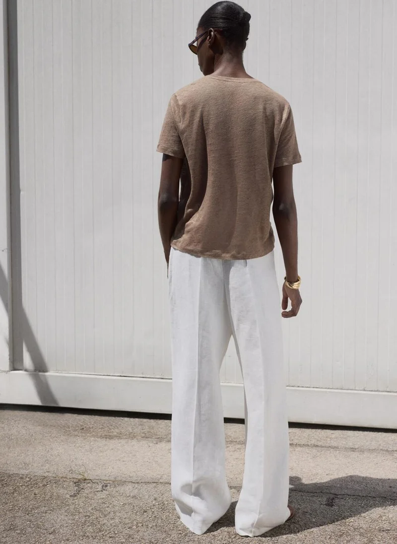 مانجو V-Neck Linen T-Shirt
