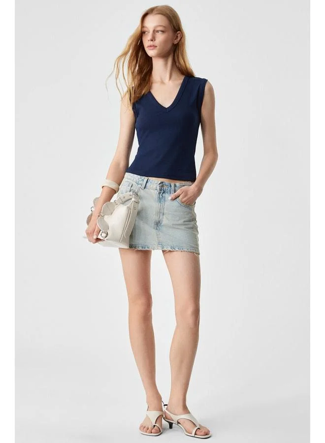 Grimelange Lescosa Women's Slim V-Neck Sleeveless Navy Blue Blouse.