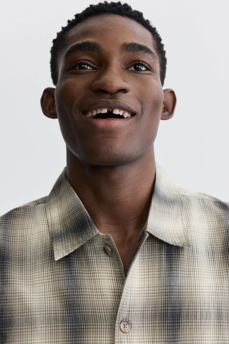 اتش اند ام بيجاما قميص وبنطلون من قطن بوبلين