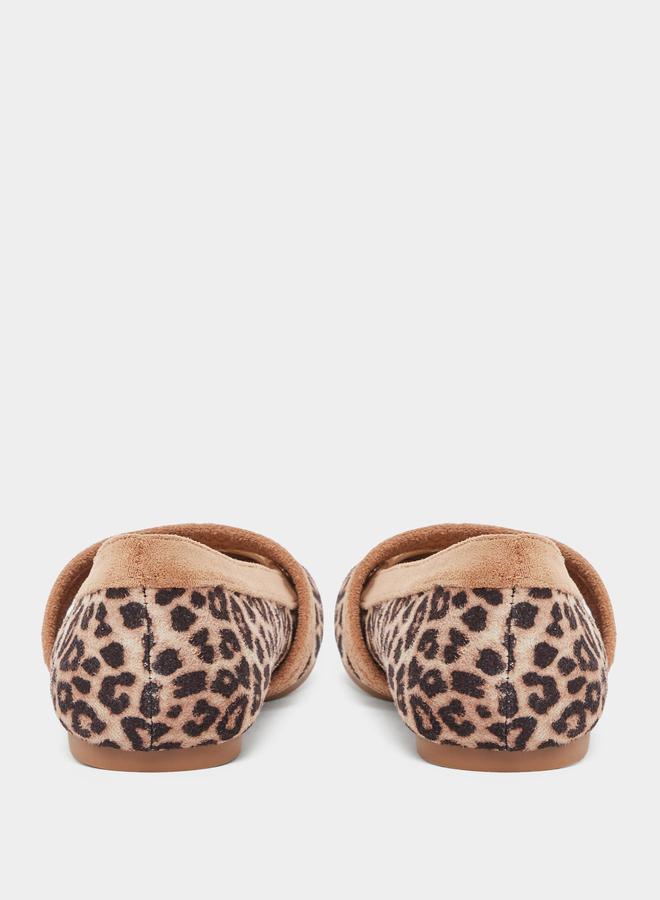 Styli Animal Print Ballerina Shoes - Image 4