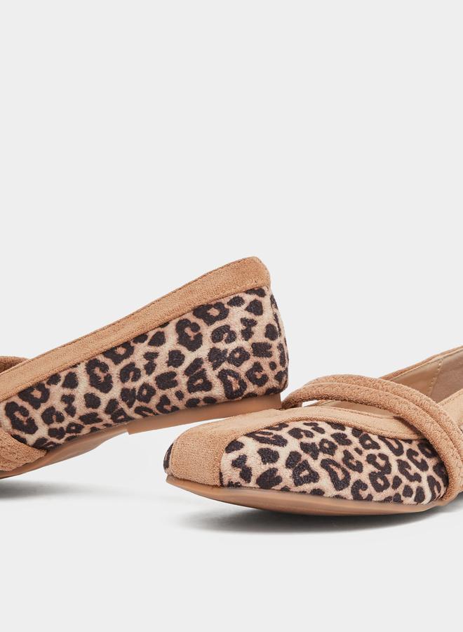 Styli Animal Print Ballerina Shoes - Image 3