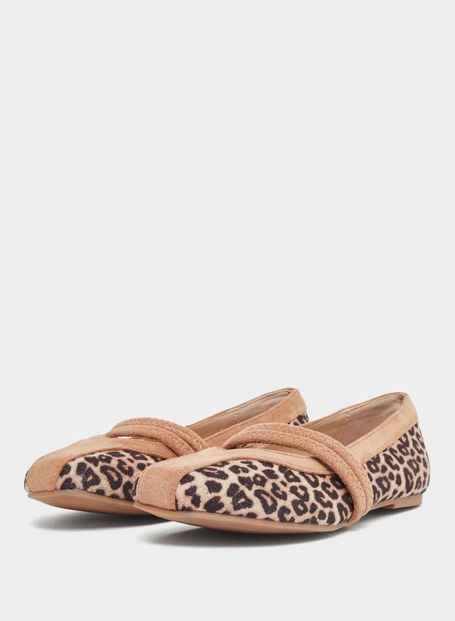 Styli Animal Print Ballerina Shoes - Image 2