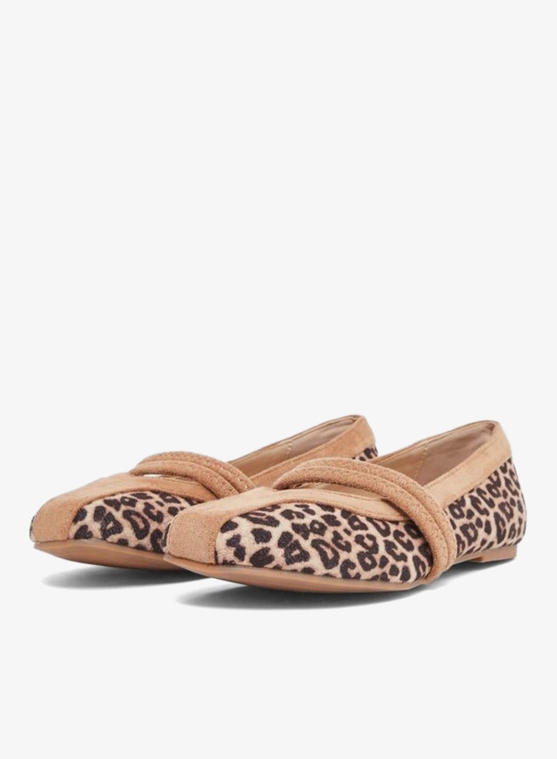 Styli Animal Print Ballerina Shoes - Image 2