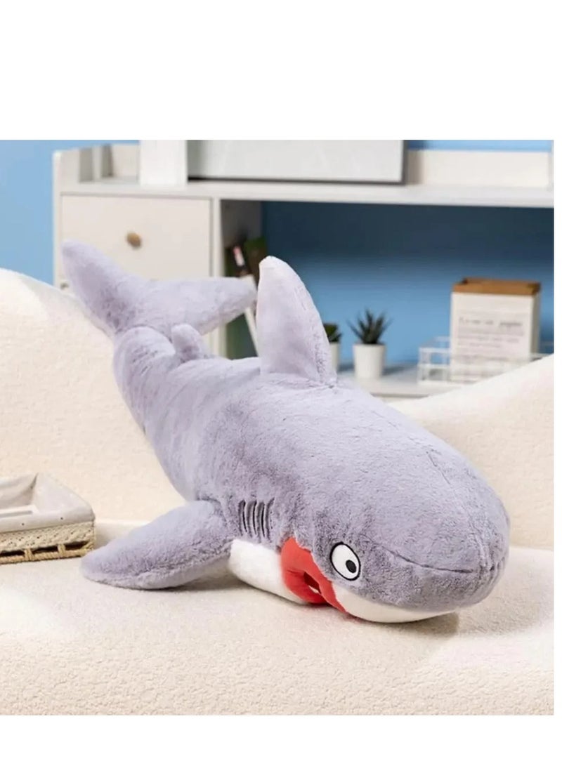 Magnolia Lipstick Shark: A soft pillow that adds a touch of fun to your children's room! Features a gray color and a size of 100 cm  - Image 4