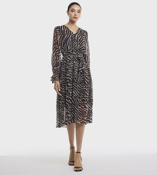 بي سي بي جي Printed V-Neck Dress