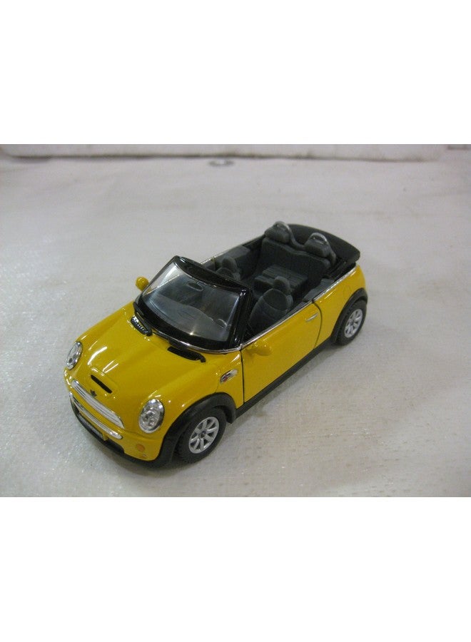 Kinsmart ميني كوبر إس قابلة للتحويل باللون الأصفر مصنوعة من المعدن 1:28 من كينسمارت - Image 1