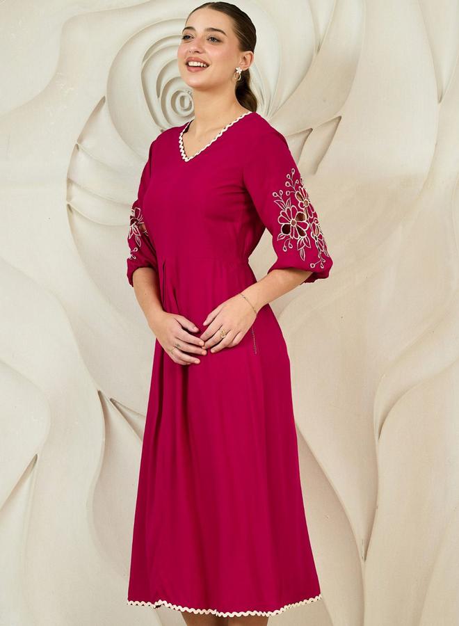 أثينا فستان ميدي بأكمام مطرزة - Image 4