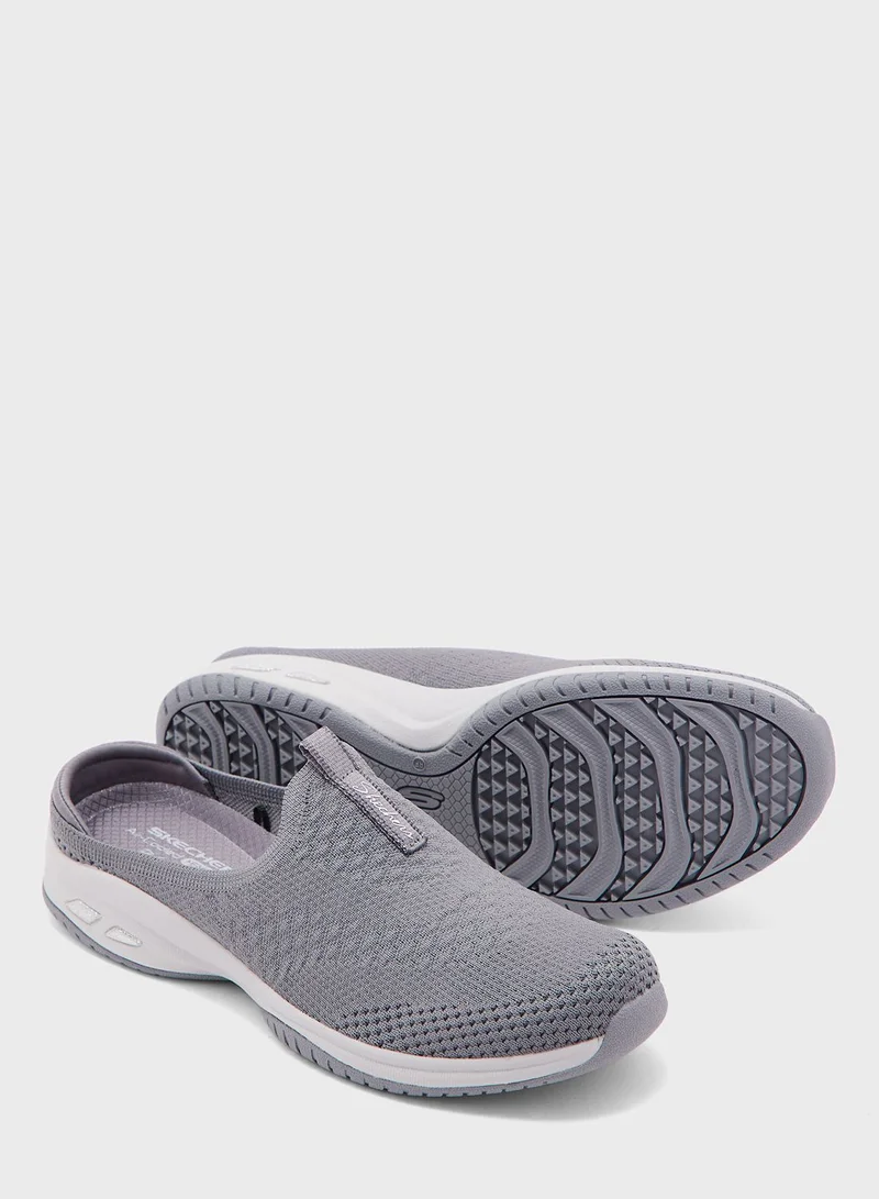 SKECHERS Commute Time