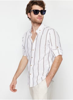 trendyol قميص كاكي بقصّة Slim Fit مع أزرار وياقة وكتاف مخططة TMNSS21GO1095  - Image 2