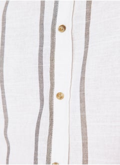 trendyol قميص كاكي بقصّة Slim Fit مع أزرار وياقة وكتاف مخططة TMNSS21GO1095  - Image 5