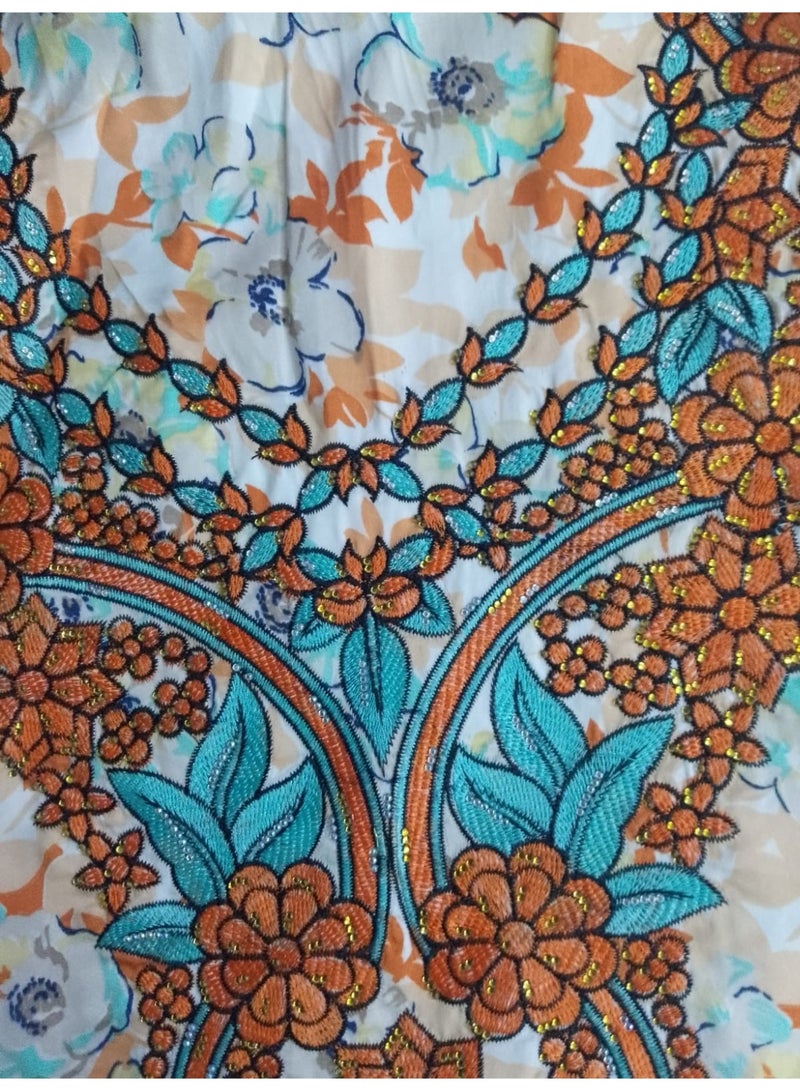 Makhawer made of the finest Indonesian silk with an embroidered design  - Image 3