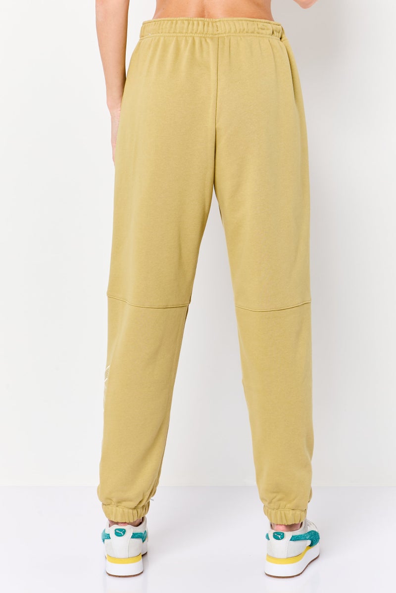 Nike سروال جوجر خارجي فضفاض للنساء بشعار العلامة التجارية، كاكي داكن - Image 3