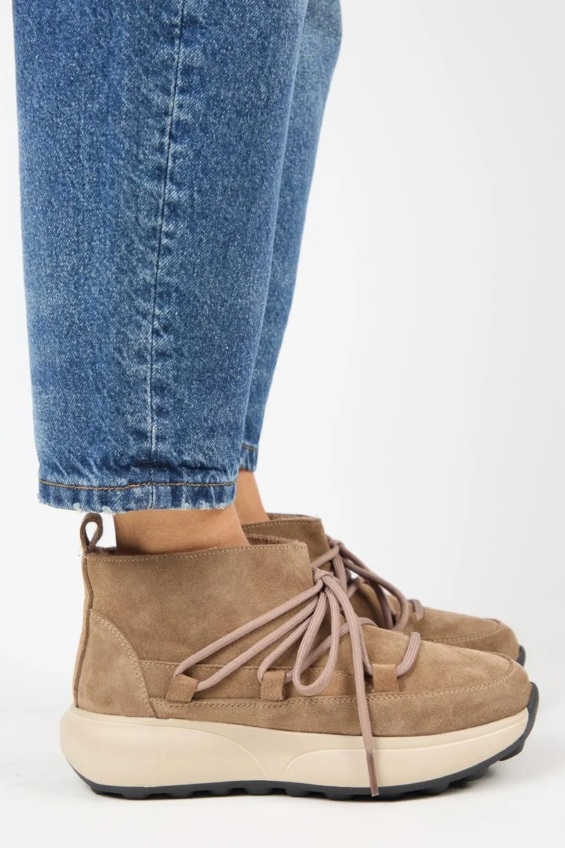 Manijero Manijero (Palmira) Women's Genuine Leather Fur-Lined Lace-Up Mini Mink Boots