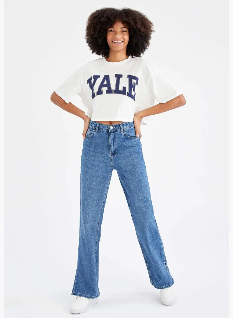 DeFacto Oversized Short Sleeve Yale University Print Crop Top