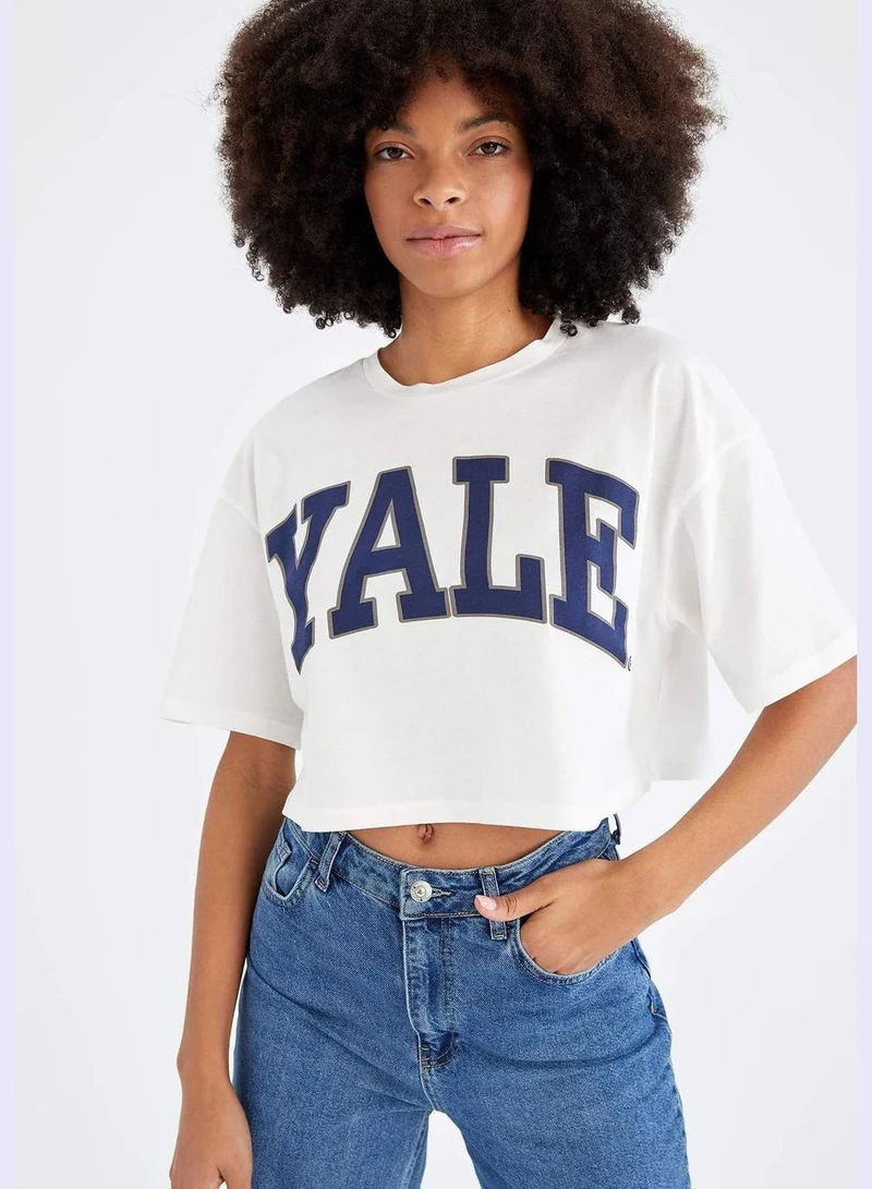 DeFacto Oversized Short Sleeve Yale University Print Crop Top