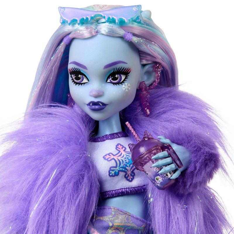 MONSTER HIGH دمية مونستر هاي، آبي بومينابل يتي مع حيوانها الأليف ماموث تندرا وإكسسوارات تشمل وشاح فروي وحقيبة ظهر على شكل ثلج - Image 4