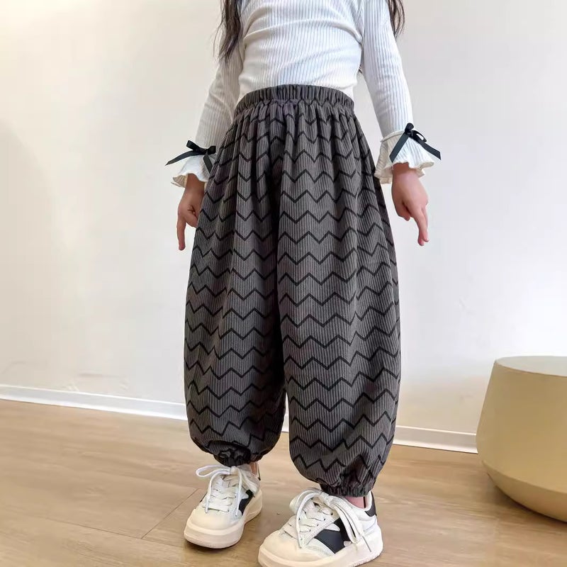 بنطلونات رياضية جديدة للأطفال لخريف 2023 بنطلونات كوردوروي عادية بنطلونات أطفال بنطلونات رياضية للأولاد والبنات بنطلونات هاريم كورية فضفاضة عصرية - Image 4