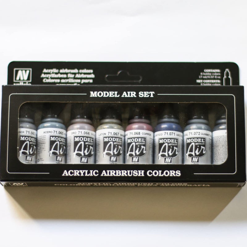 Vallejo Acrylicos Vallejo Metallic Colors Model Air Paint Set, 1/2 Fl. Oz. Bottles, 8 Colors - Image 1