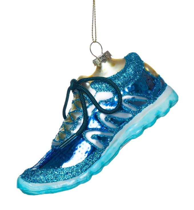2 PACK GLASS RUNNING SHOES CHRISTMAS ORNAMENTS FOR CHRISTMAS TREE DECORATIONS HANGING DECORATIVE HAND PAINTED BLOWN GLASS SPORTS SHOE SNEAKER TRAINER XMAS ORNAMENTS FOR RUNNERS