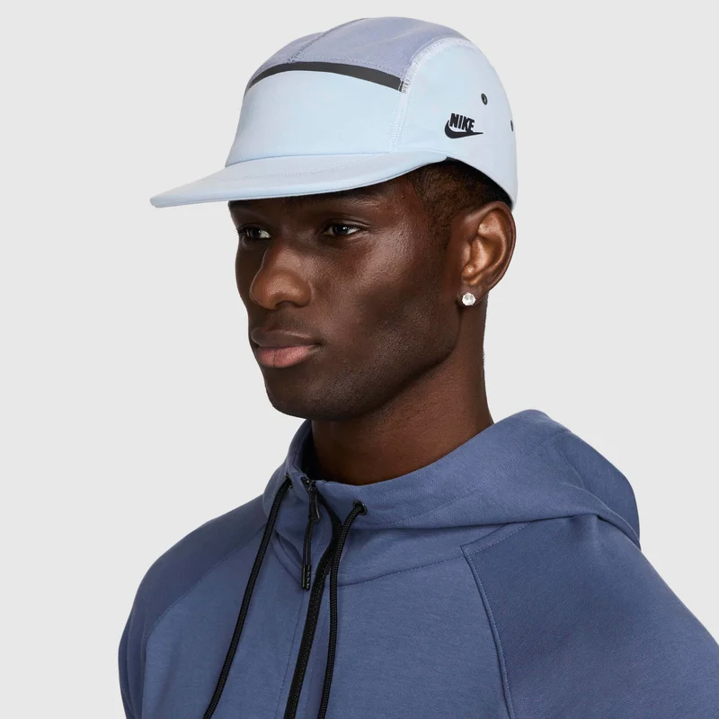 Nike Fly Unstructured Tech Fleece Cap