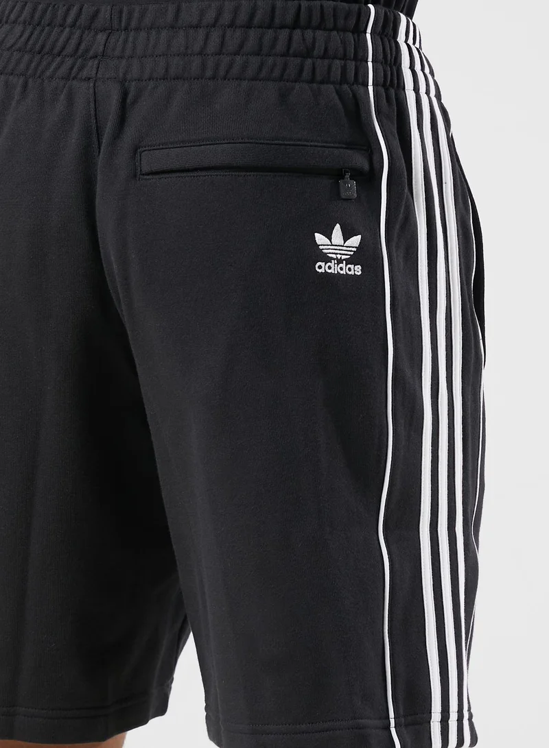 adidas Originals Essential Rekive Shorts