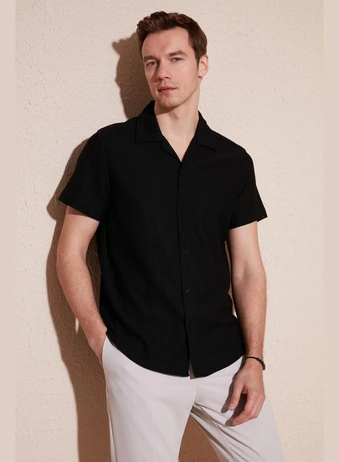 بوراتي قميص رجالي بياقة أباتشي من مزيج القطن بأكمام قصيرة ومقاس عادي