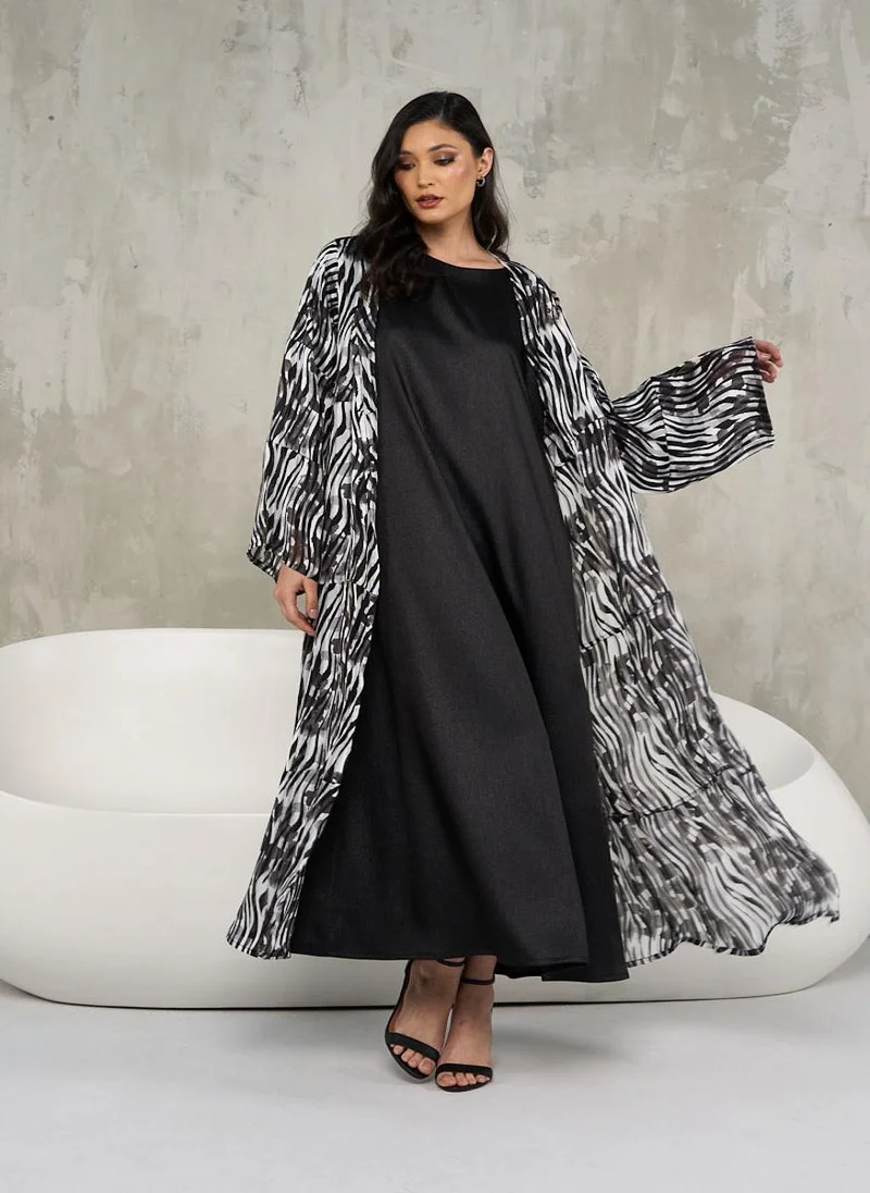 كوتور لابس Black and White Animal Printed Cardigan Abaya with Sheila