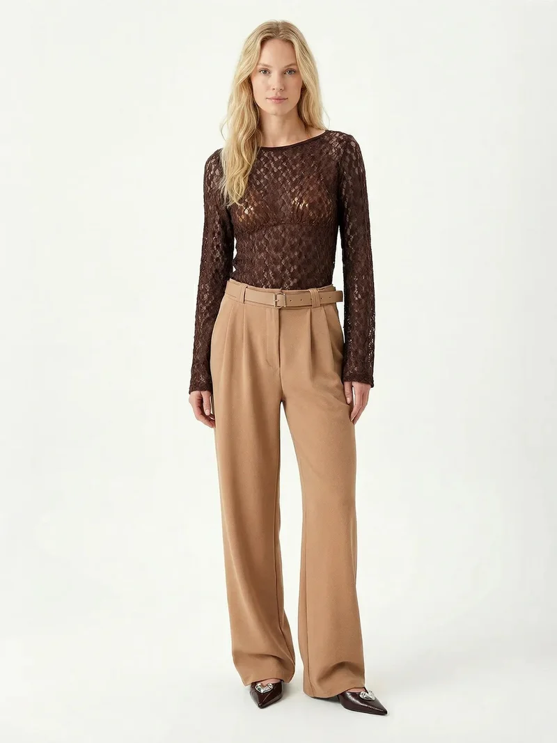 السعادة في إسطنبول ISTANBUL High Waist Wide Leg Trousers with Buckle