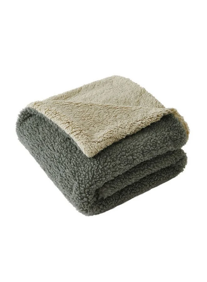 Mezoe Soft and Luxurious Comfortable Sherpa Throw Blanket Green 1 x 153 x 127 cm ALPACA 02