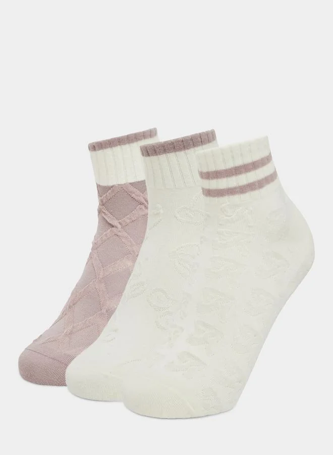 Styli Pack of 3- Striped Ribbed Socks