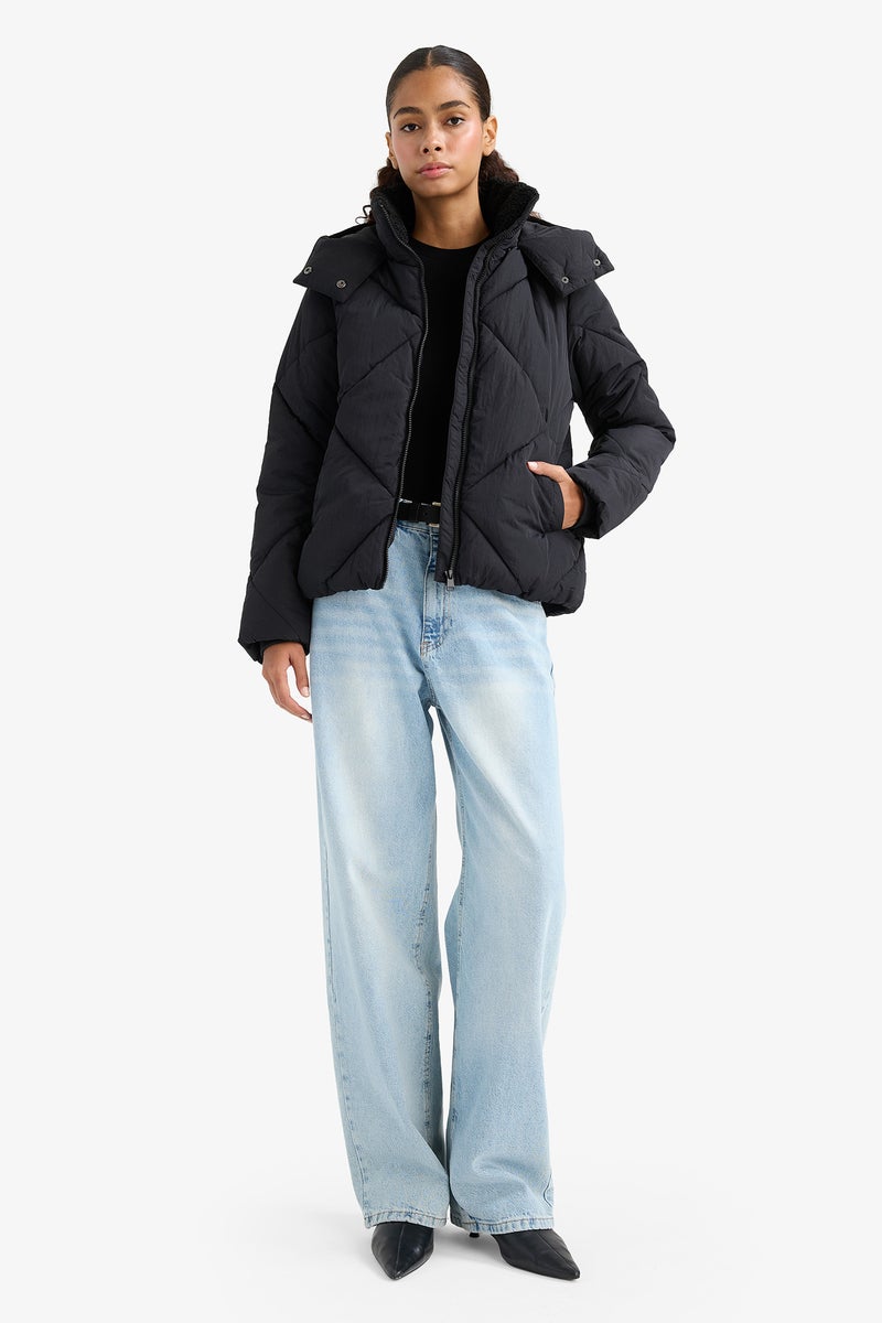 DeFacto Black Woman Waterproof Standard Fit Faux Fur Lined Puffer Jacket Casual - Image 2