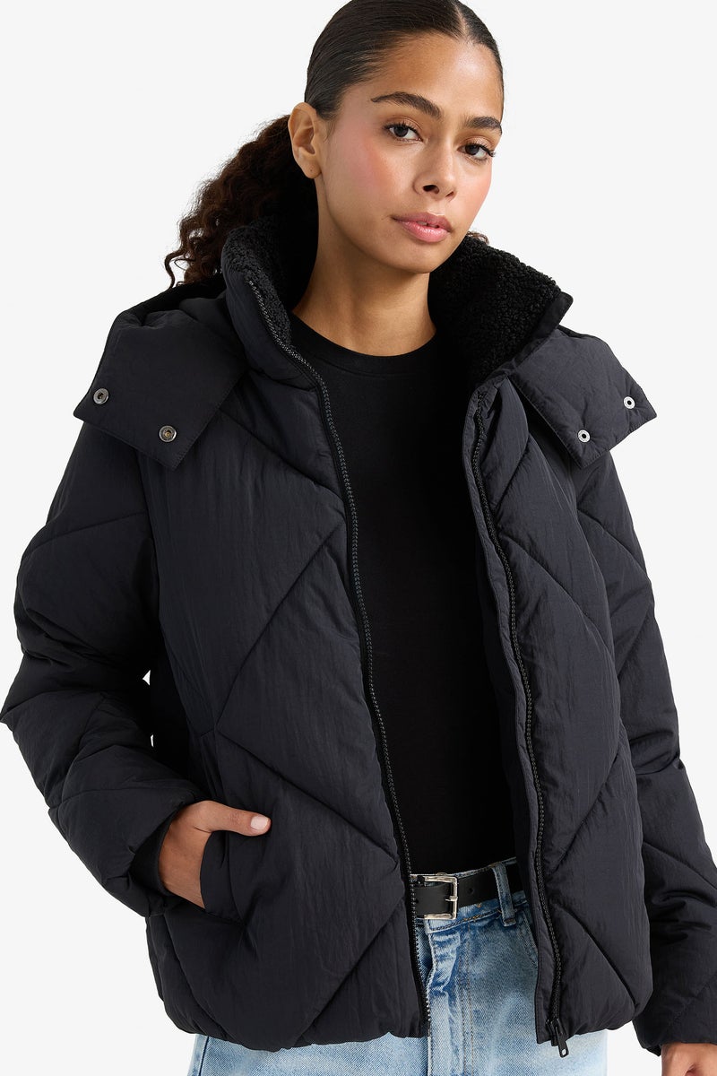 DeFacto Black Woman Waterproof Standard Fit Faux Fur Lined Puffer Jacket Casual - Image 1