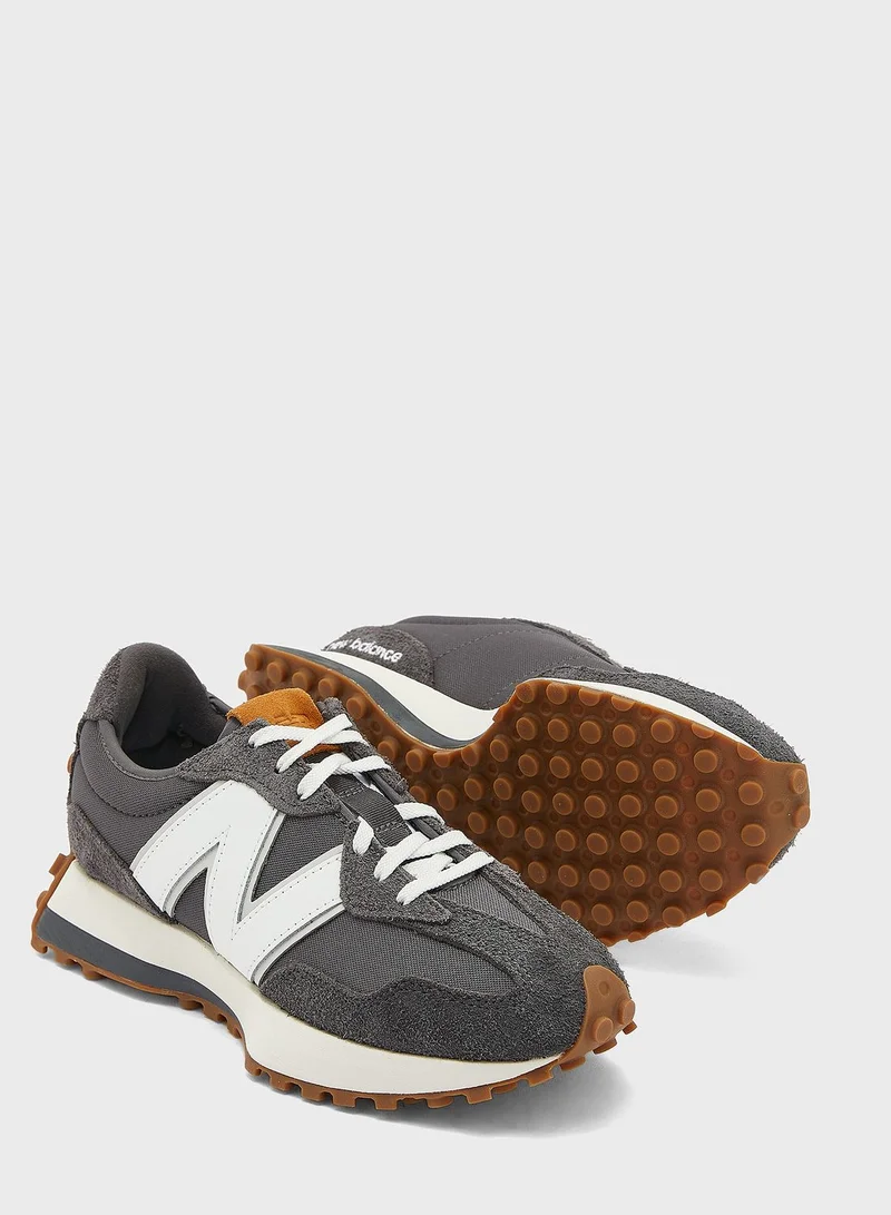 New Balance 327 Low Top Sneakers