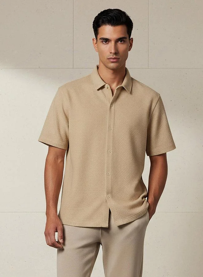 Splash FAV Men Regular Fit Collared Textured Short Sleeves Shirt