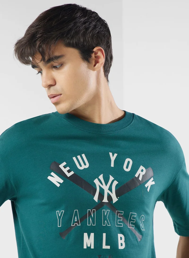 Fanatics  New York Yankees T-Shirt for Men | Best Price UAE