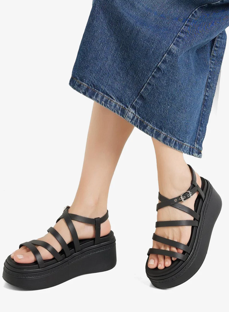 تومي جينز صنادل بكعب متوسط متعدد الأشرطة