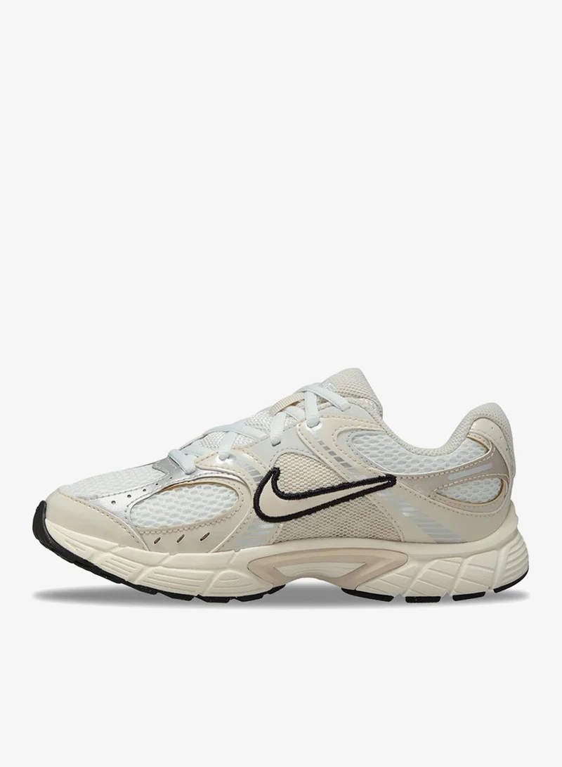 نايكي أحذية أطفال في  آر إن آر