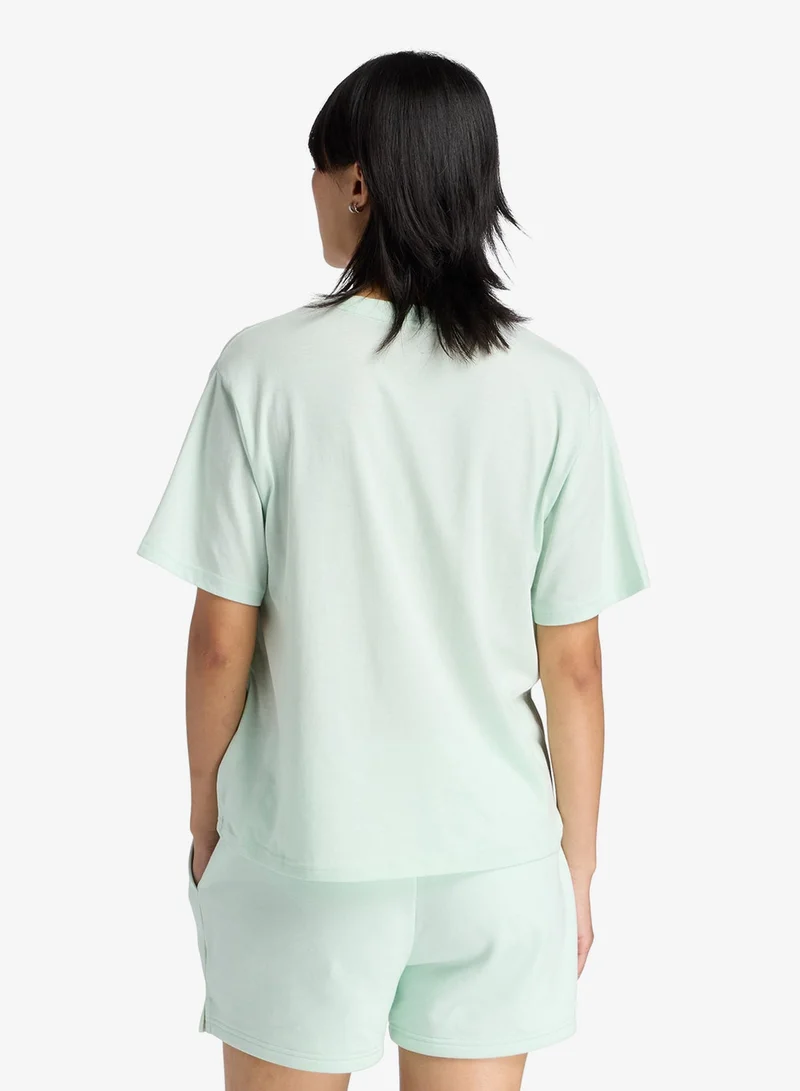 New Balance Relaxed Graphic T-Shirt