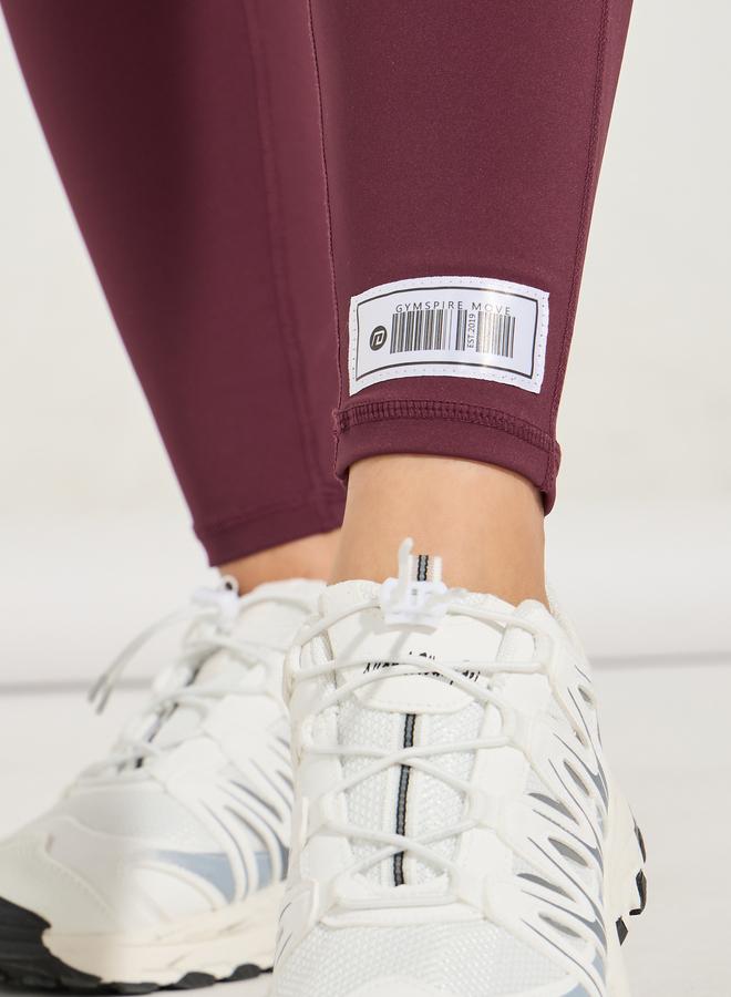 ستايلي اكتيف ليقنز مطبع بكتابة جانبية مع تفاصيل درزات - Image 4