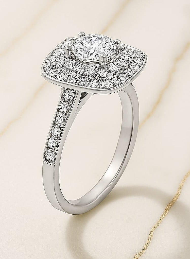 "خاتم فضي مرصع بفصوص براقة - حجر  مركزي محاط بهالة براقة" - Image 3