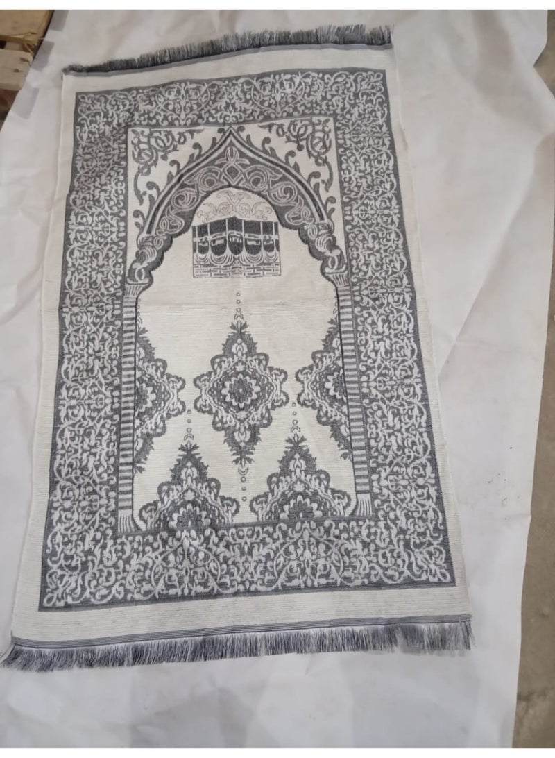 مصليه صلاة فاخرة بتصميم إسلامي أنيق – لمسة روحانية مميزة متعددة الأشكال والألوان - Image 4