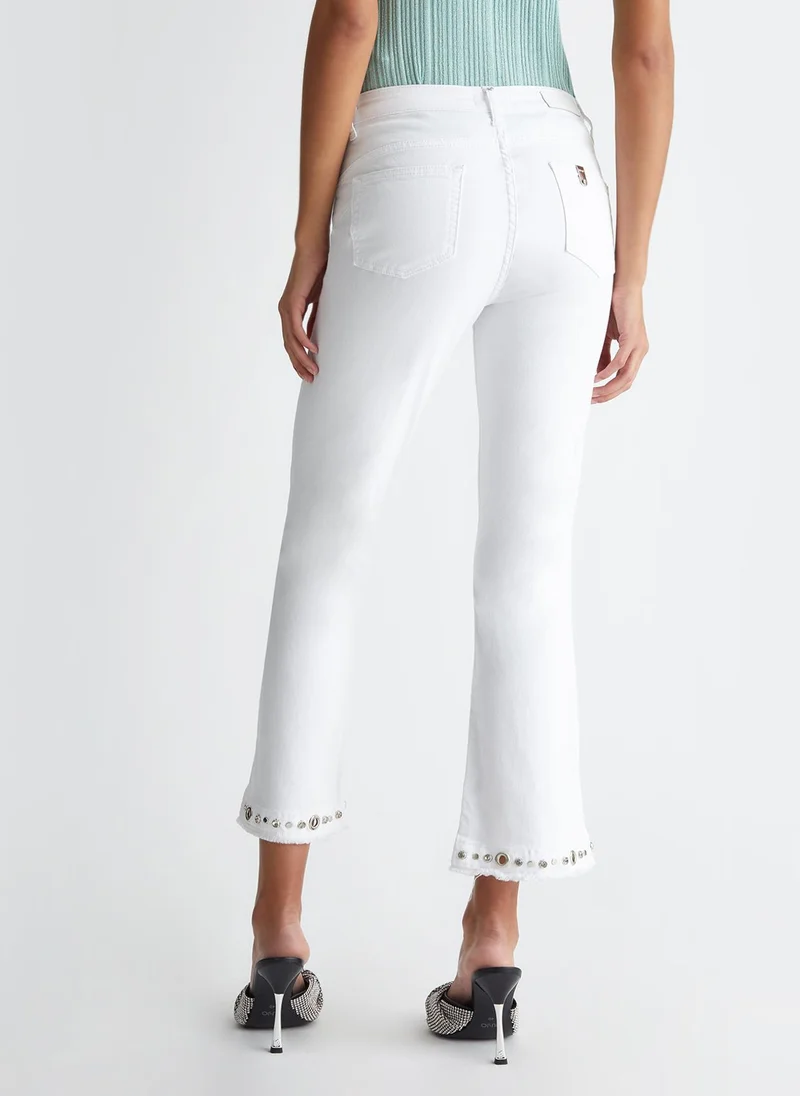 ليو جو بنطال قصير من الأسفل مرصع بالأحجار الكريمة