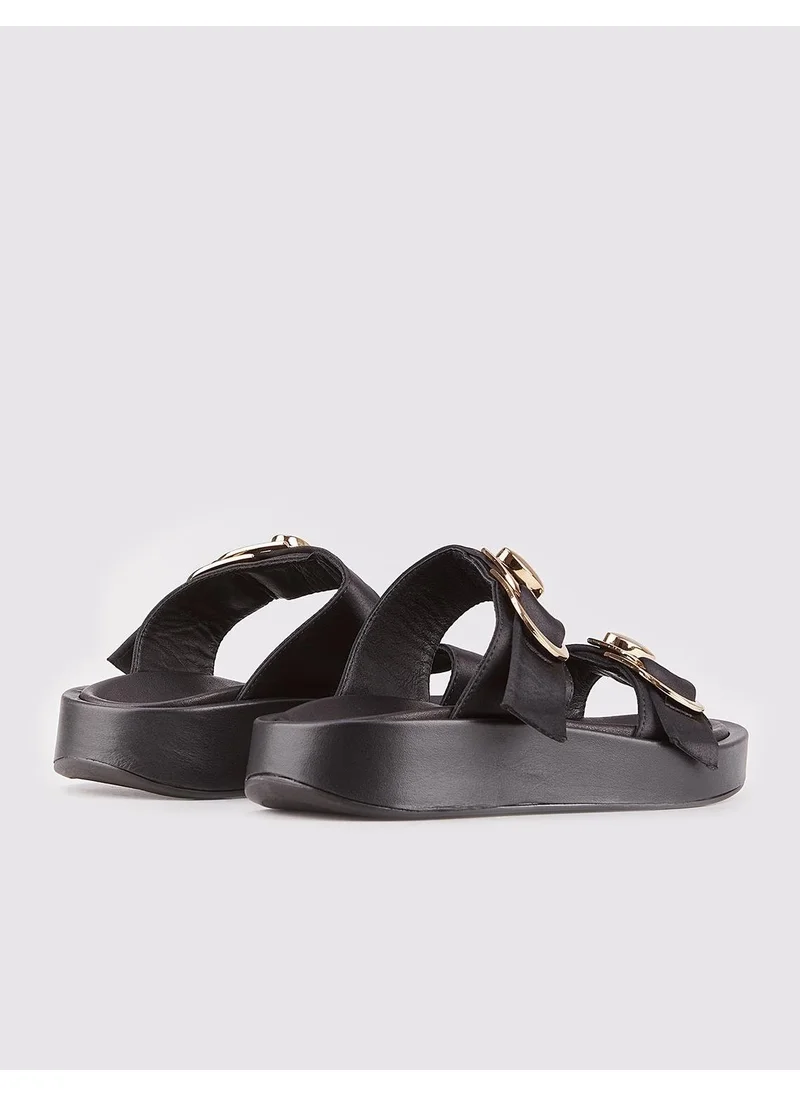 كاباني Black Buckle Women's Flat Slippers